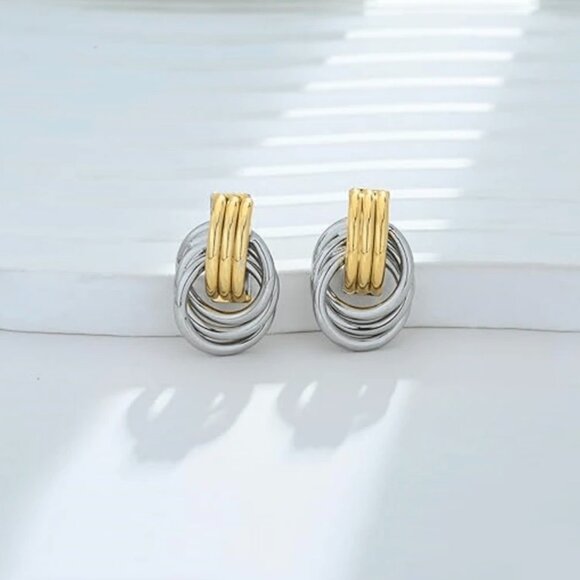 1Pair Women Stainless Steel Knot Design Chunky Earring - Picture 7 of 7
